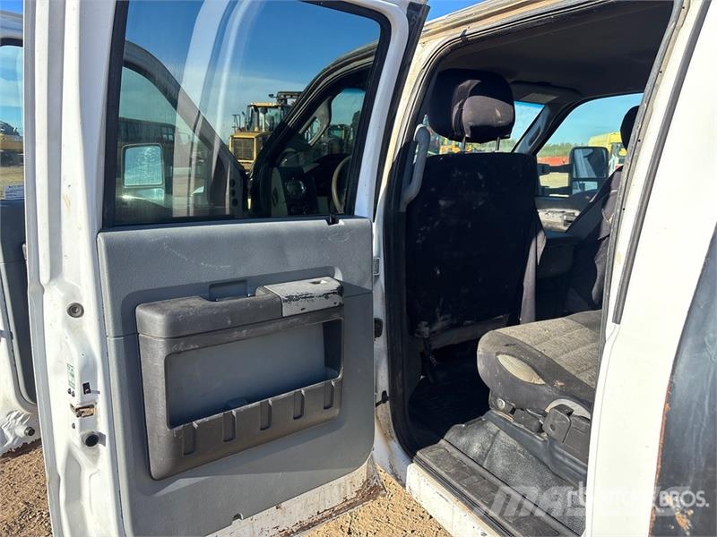 Ford F-350 Camiões estrado/caixa aberta