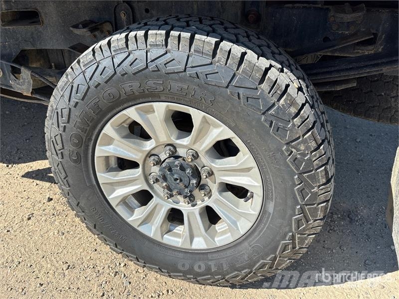 Ford F-350 플랫베드/드롭사이드 트럭