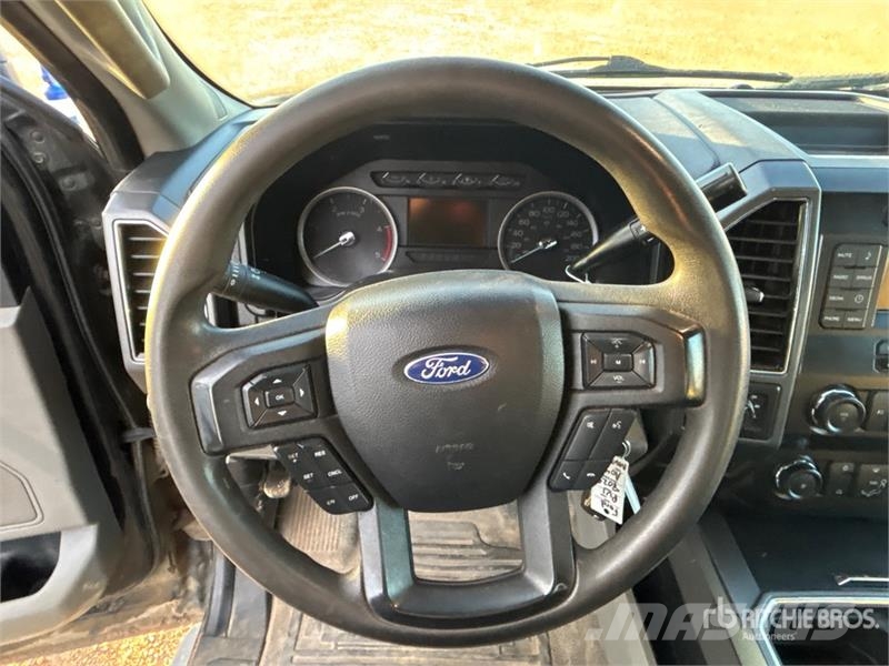 Ford F-350 Ostalo