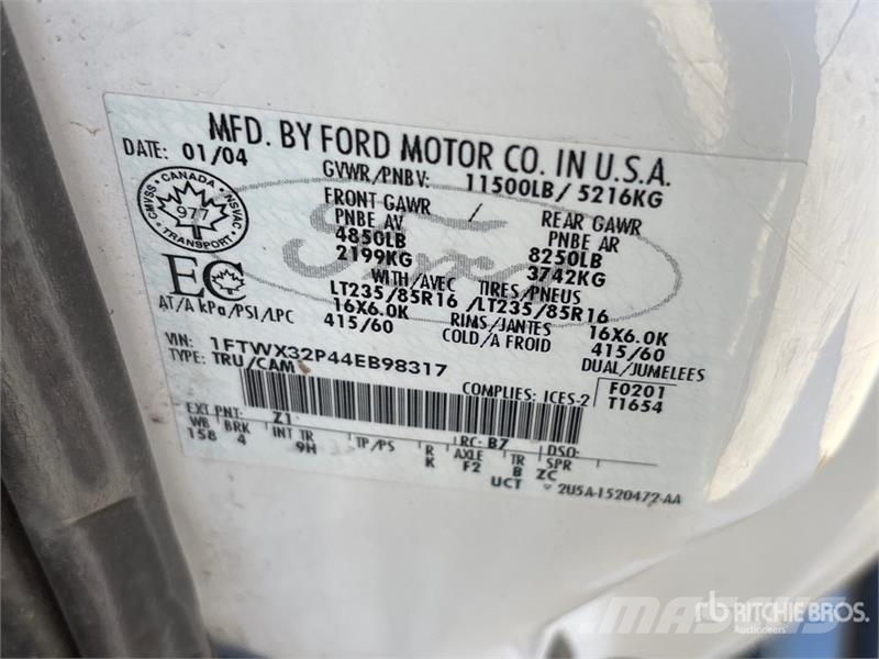 Ford F-350 4x2 Extended Cab Pickup Drugi