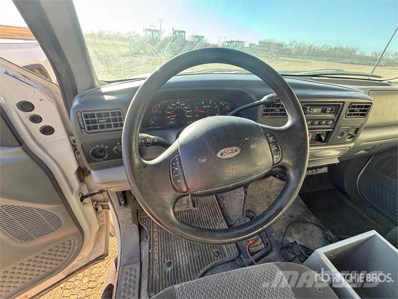 Ford F-350 4x2 Extended Cab Service Truck Pilsētas atkritumvedēji