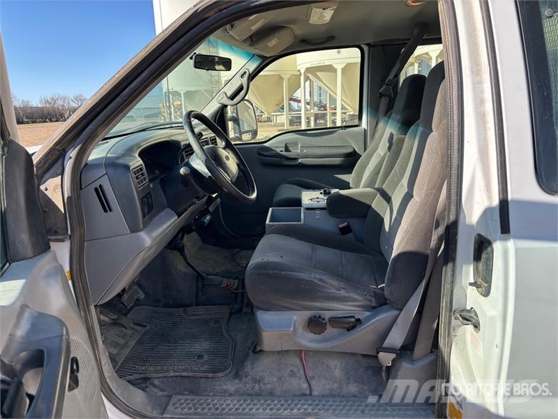 Ford F-350 4x2 Extended Cab Service Truck Pilsētas atkritumvedēji