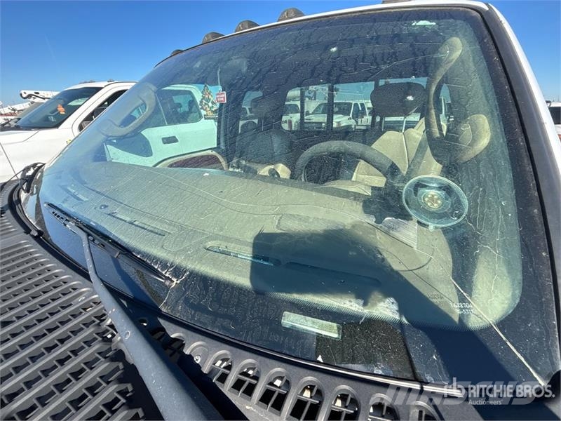 Ford F-350 4x2 Extended Cab Pickup Drugi