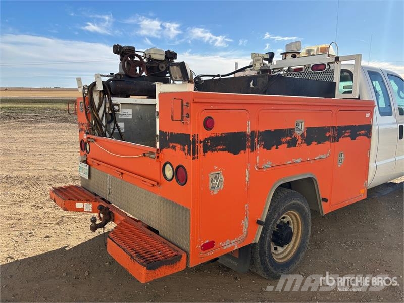 Ford F-350 4x2 Extended Cab Service Truck Pilsētas atkritumvedēji