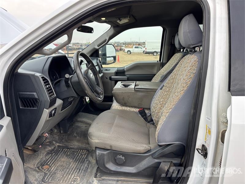 Ford F-350 4x4 Crew Cab Pickup Ostalo