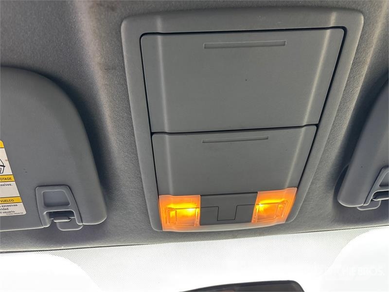 Ford F-350 4x4 Crew Cab Pickup Ostalo