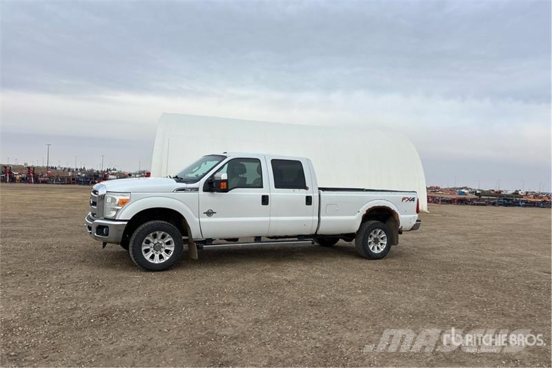 Ford F-350 4x4 Crew Cab Pickup Ostalo