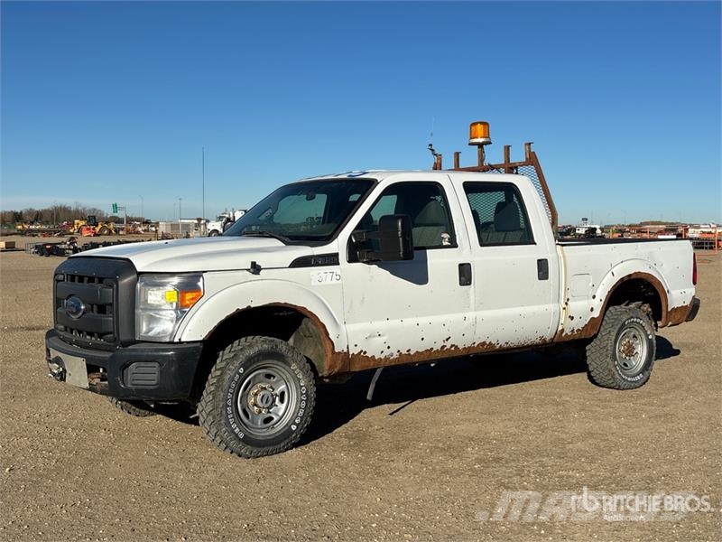Ford F-350 4x4 Crew Cab Pickup Ostalo