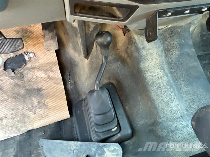 Ford F-350 4x4 Crew Cab Pickup Ostalo