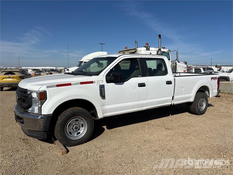 Ford F-350 4x4 Crew Cab Pickup (Inoperable) Ostalo