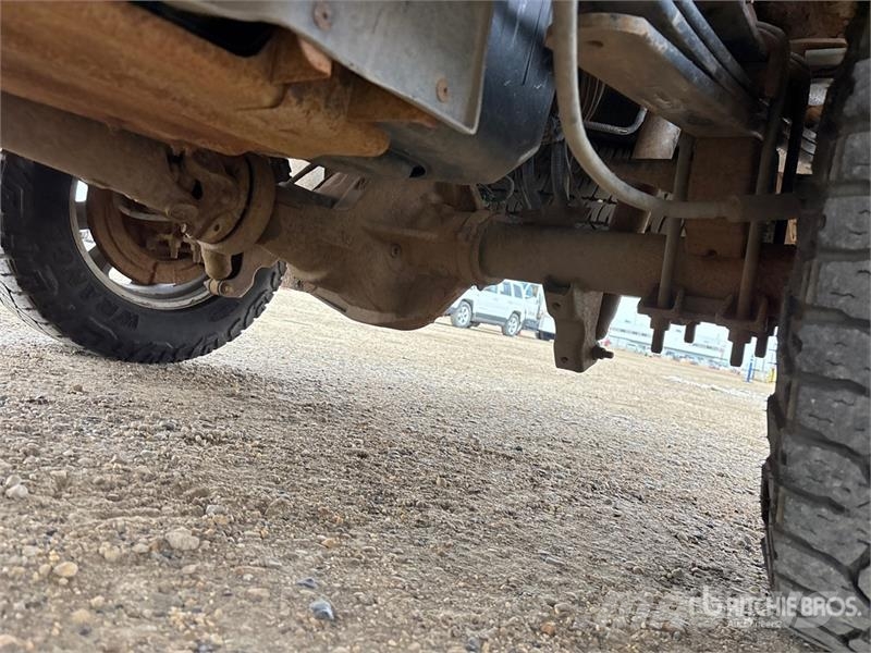 Ford F-350 4x4 Crew Cab Pickup Ostalo