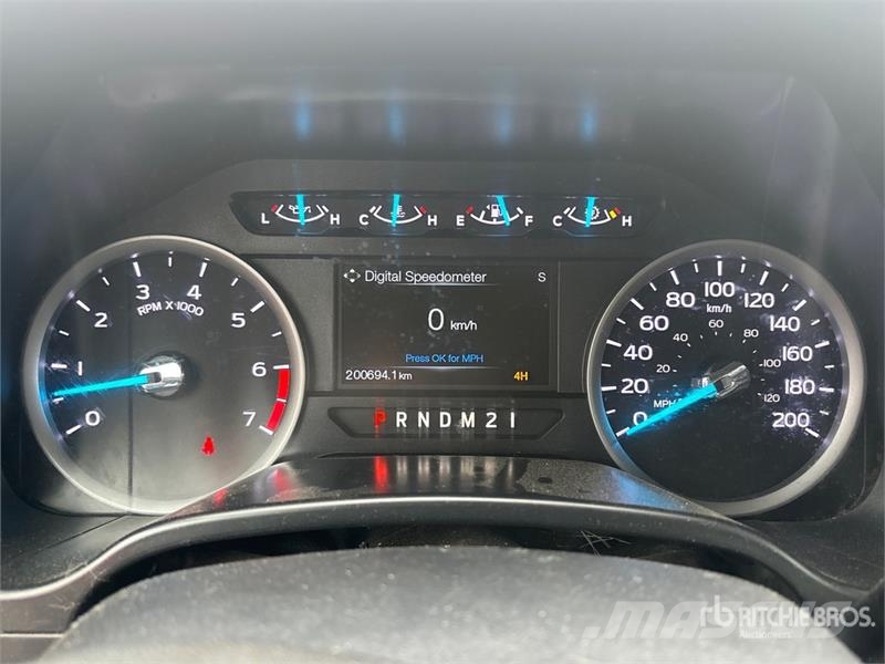 Ford F-350 4x4 Crew Cab Pickup Ostalo