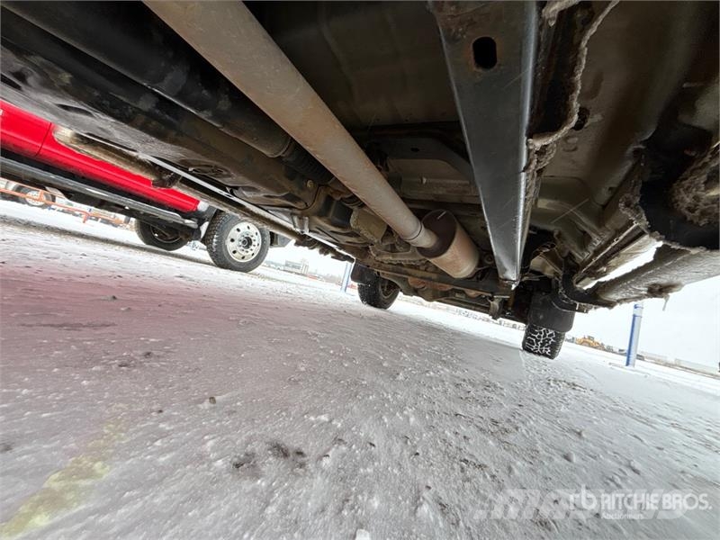 Ford F-350 4x4 Crew Cab Pickup Ostalo