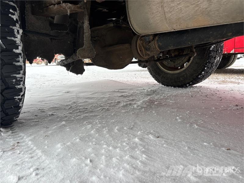 Ford F-350 4x4 Crew Cab Pickup Ostalo