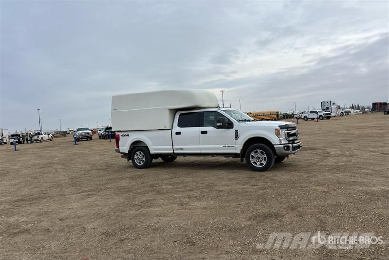 Ford F-350 4x4 Crew Cab Pickup Ostalo