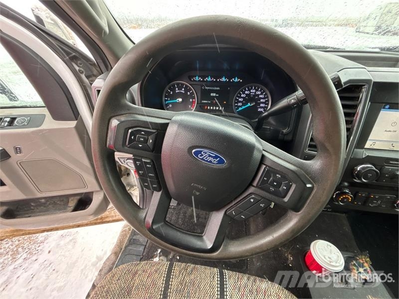 Ford F-350 4x4 Crew Cab Pickup Ostalo