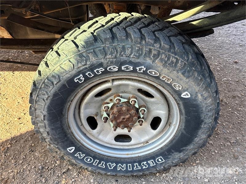 Ford F-350 4x4 Crew Cab Pickup Ostalo