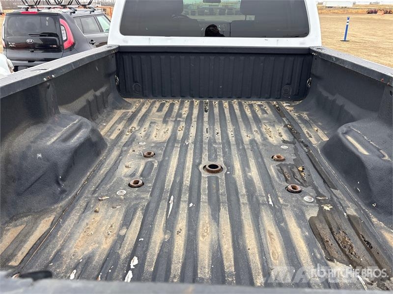 Ford F-350 4x4 Crew Cab Pickup Ostalo