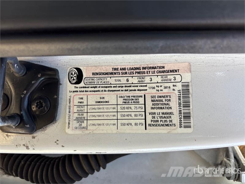 Ford F-350 4x4 Crew Cab Pickup (Inoperable) Ostalo