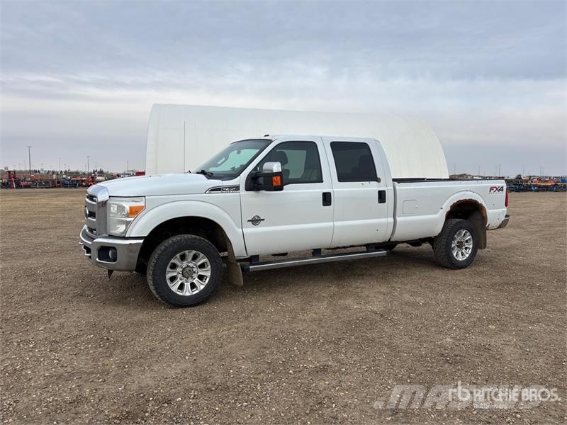 Ford F-350 4x4 Crew Cab Pickup Ostalo