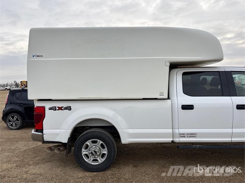 Ford F-350 4x4 Crew Cab Pickup Ostalo
