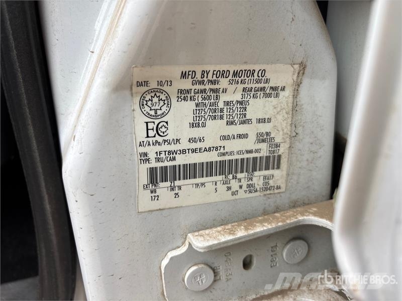 Ford F-350 4x4 Crew Cab Pickup Ostalo