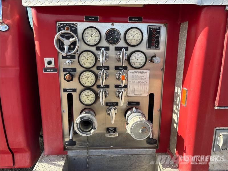 Ford F-350 4x4 Fire Truck Camion de pompier