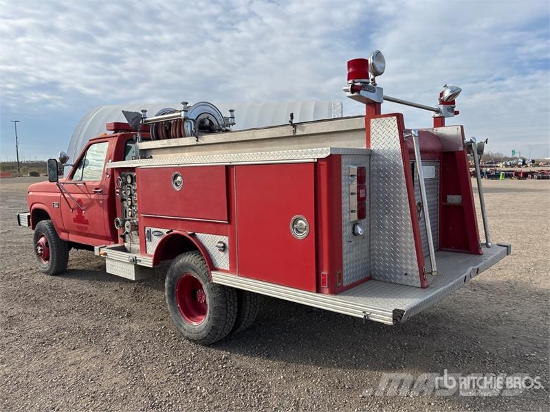 Ford F-350 4x4 Fire Truck Camion de pompier