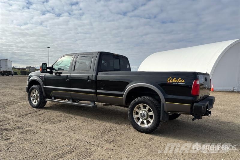 Ford F-350 Cabela's Edition 4x4 Crew Cab Pickup Andre varebiler