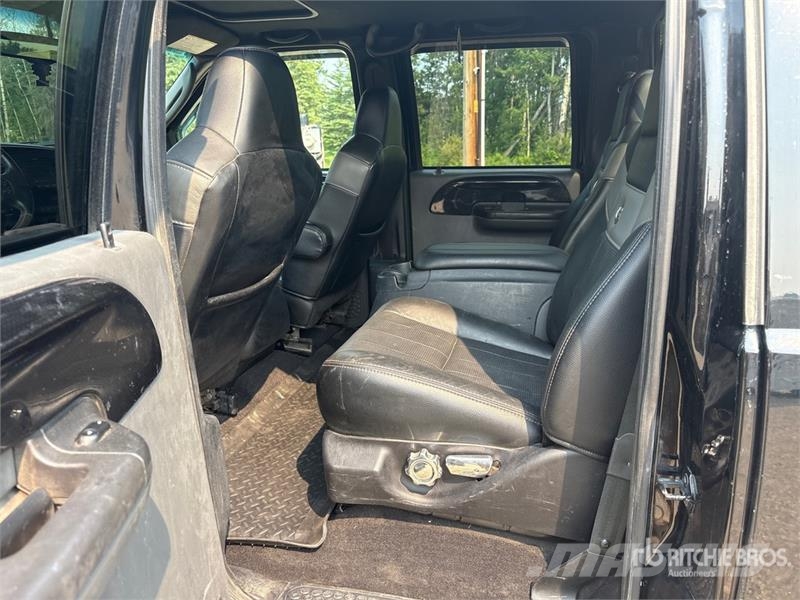 Ford F-350 Harley Davidson 4x4 Crew Cab Pickup Άλλα Vans