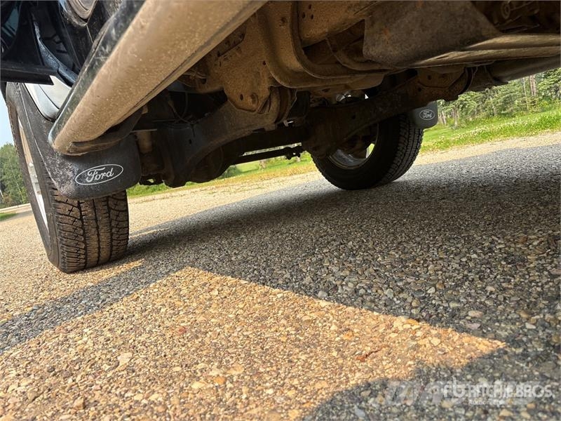 Ford F-350 Harley Davidson 4x4 Crew Cab Pickup Άλλα Vans