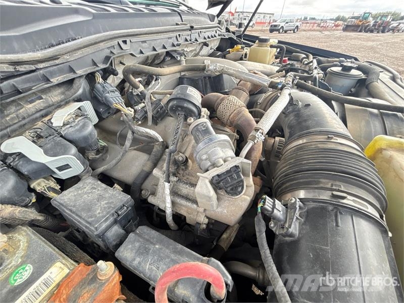 Ford F-350 Lariat 4x4 Crew Cab Pickup Anders