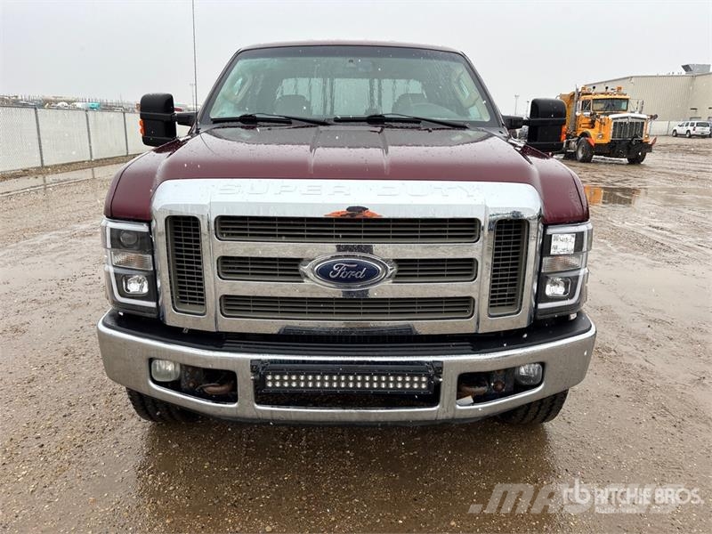 Ford F-350 Lariat 4x4 Crew Cab Pickup Furgoni altro