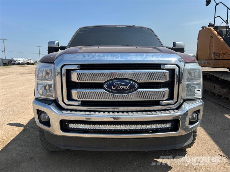 Ford F-350 Lariat 4x4 Crew Cab Pickup Άλλα Vans