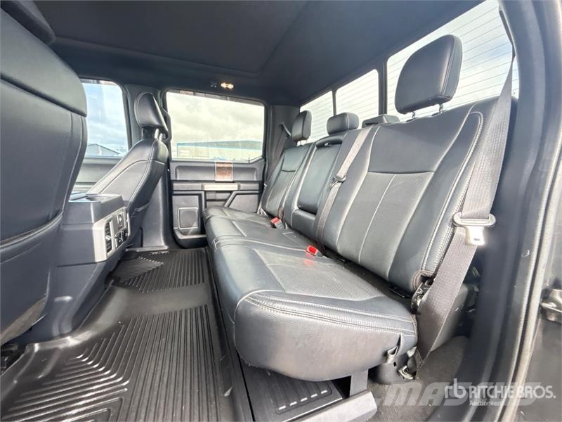 Ford F-350 Lariat 4x4 Crew Cab Pickup Anders