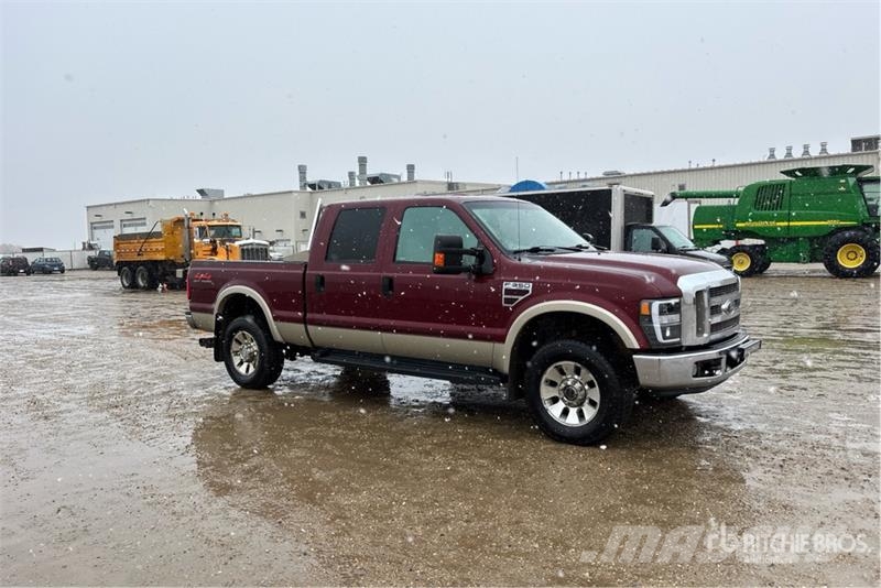 Ford F-350 Lariat 4x4 Crew Cab Pickup Furgoni altro