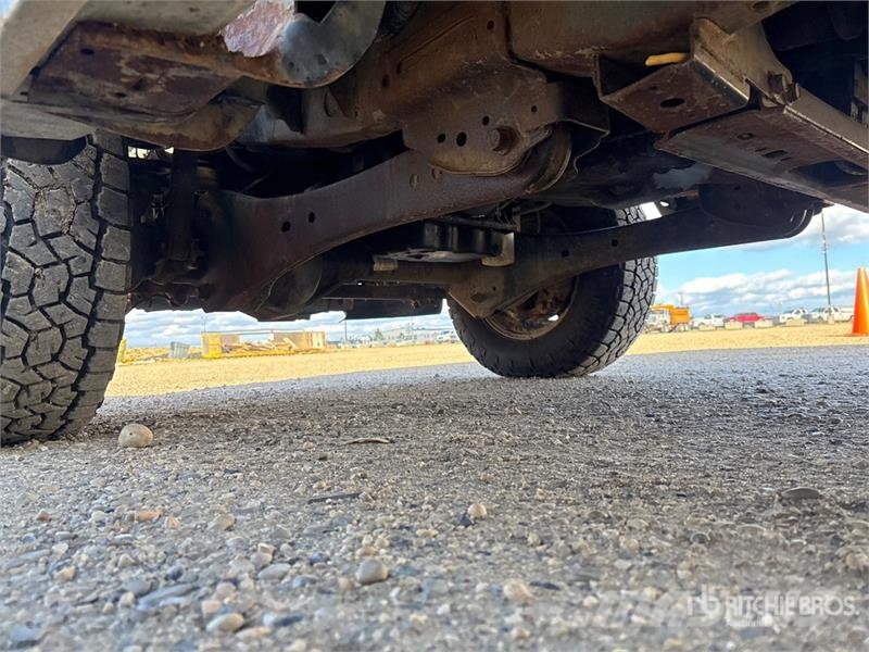 Ford F-350 Lariat 4x4 Crew Cab Pickup Ostalo