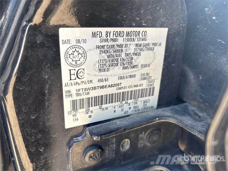 Ford F-350 Lariat 4x4 Crew Cab Pickup (Inoperable) Прочие фургоны