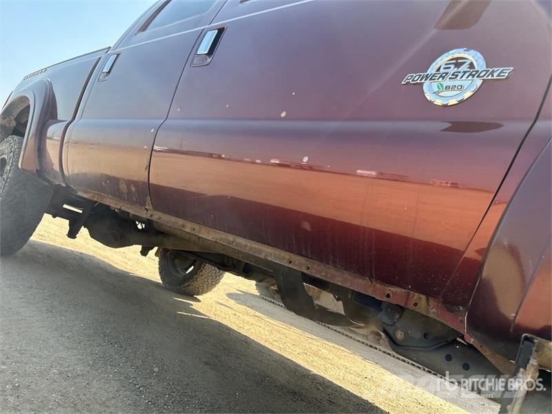 Ford F-350 Lariat 4x4 Crew Cab Pickup Άλλα Vans