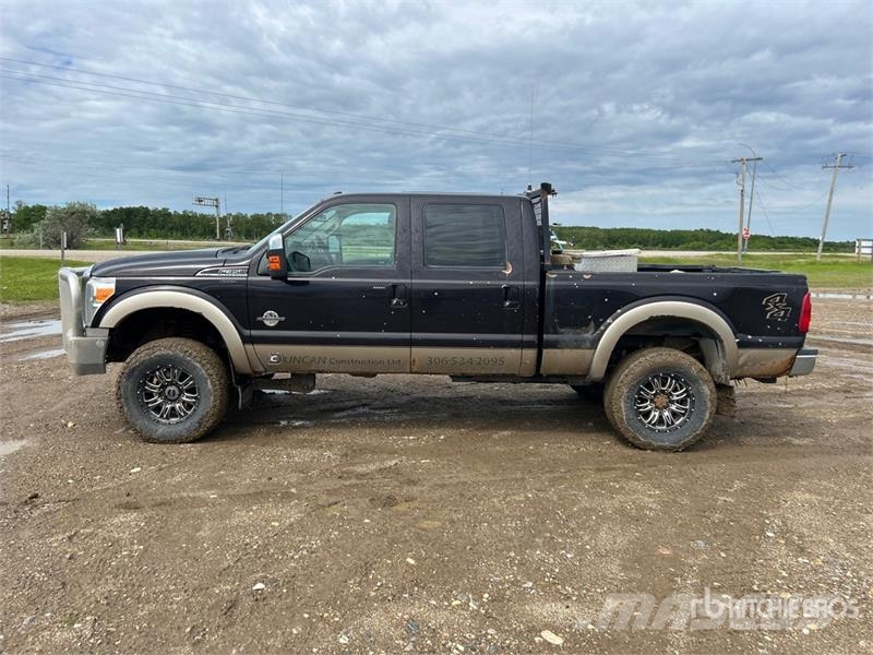 Ford F-350 Lariat 4x4 Crew Cab Pickup Άλλα Vans