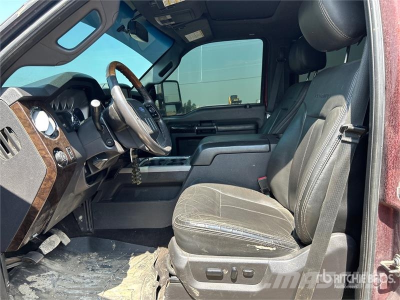 Ford F-350 Lariat 4x4 Crew Cab Pickup Άλλα Vans
