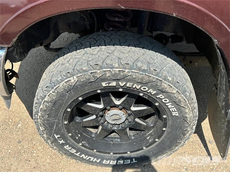 Ford F-350 Lariat 4x4 Crew Cab Pickup Прочие фургоны