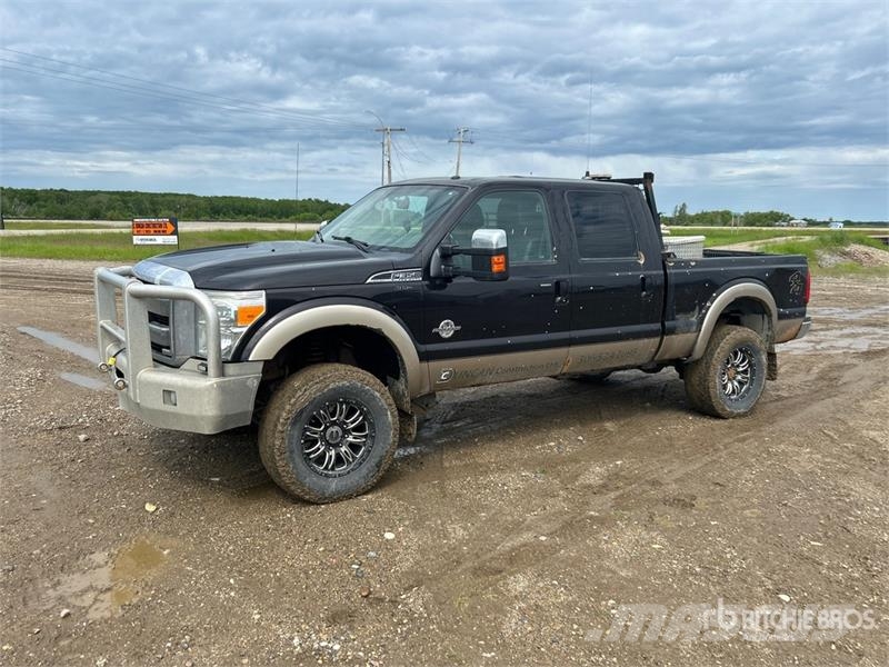 Ford F-350 Lariat 4x4 Crew Cab Pickup Άλλα Vans