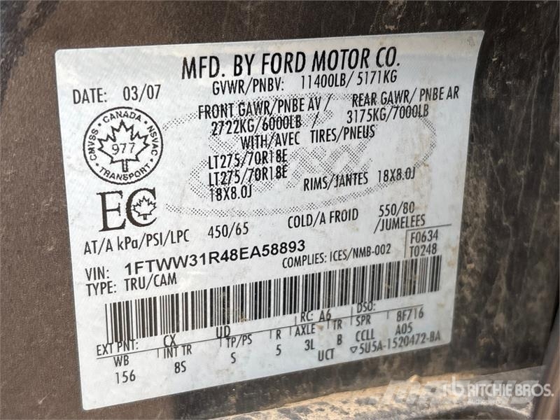 Ford F-350 Lariat 4x4 Crew Cab Pickup Ostalo