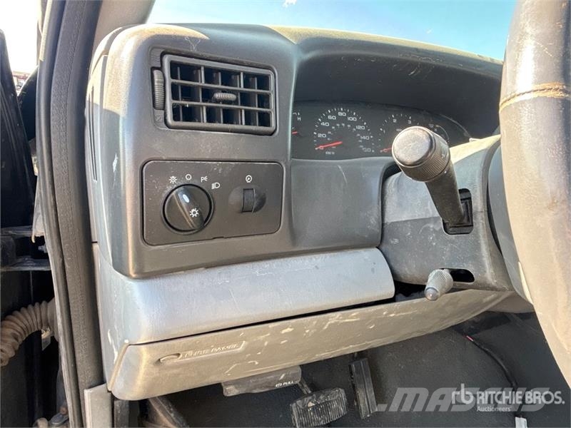 Ford F-350 Lariat 4x4 Crew Cab Spreader Truck Veicoli municipali
