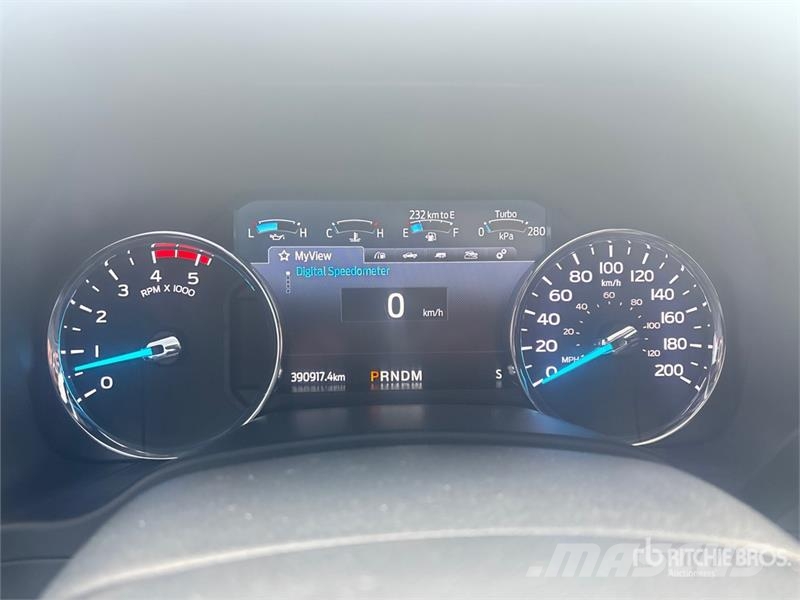 Ford F-350 Lariat 4x4 Crew Cab Pickup Anders