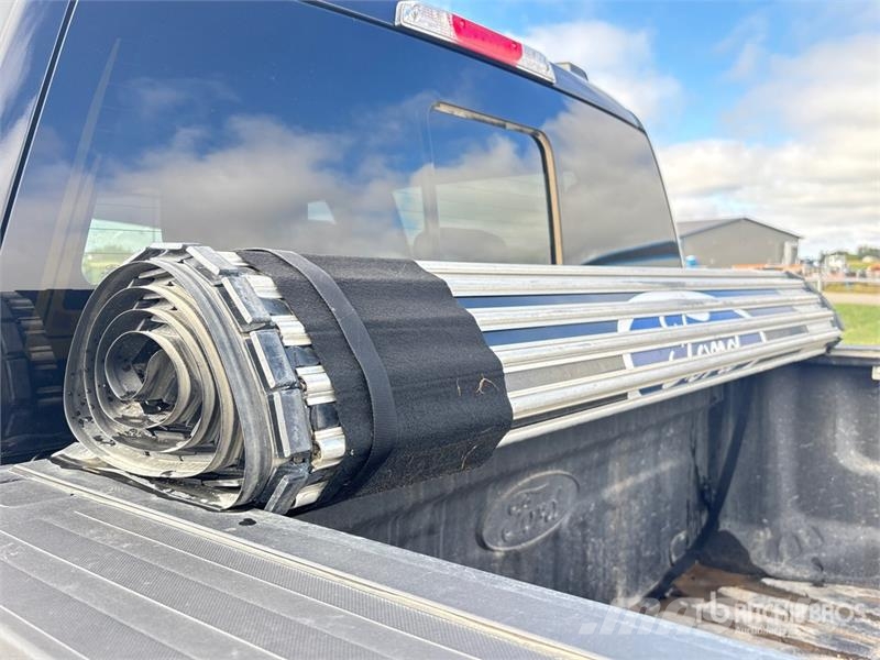 Ford F-350 Lariat 4x4 Crew Cab Pickup Anders