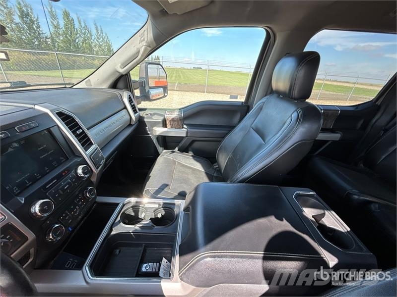 Ford F-350 Lariat 4x4 Crew Cab Pickup Прочие фургоны