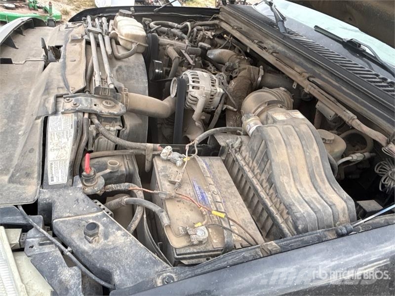 Ford F-350 Lariat 4x4 Crew Cab Pickup (Inoperable) Other