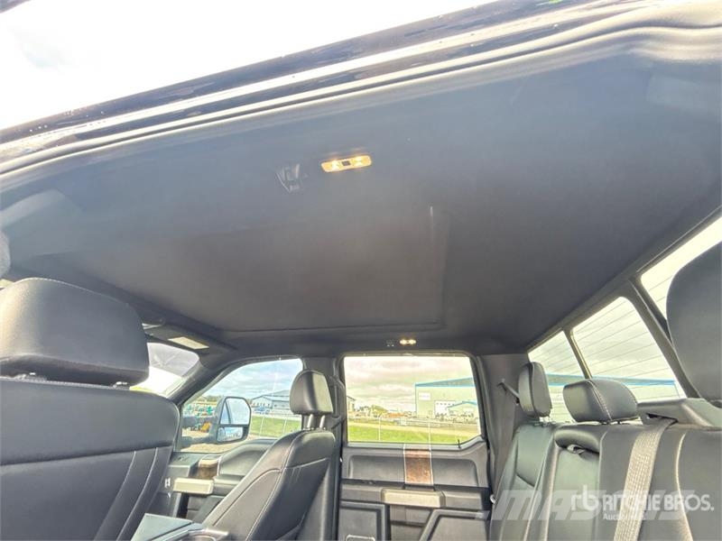 Ford F-350 Lariat 4x4 Crew Cab Pickup Anders